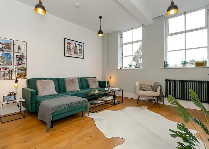 The Old School House *