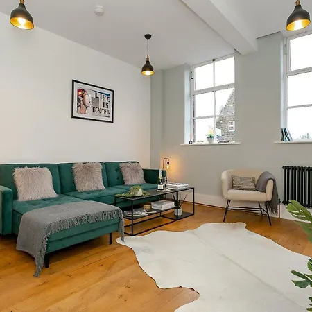 The Old School House *